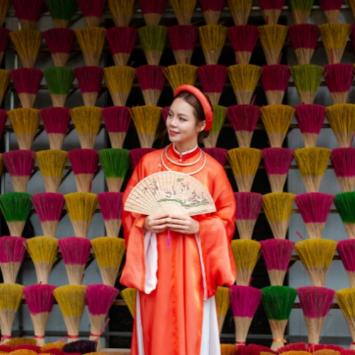 Chị Hạnh